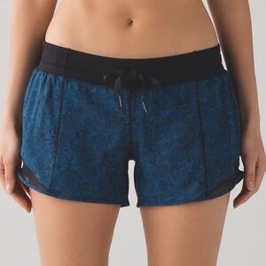 Lululemon Hotty Hot Short Long 4” Mini Park Lace Multi Black Size 6